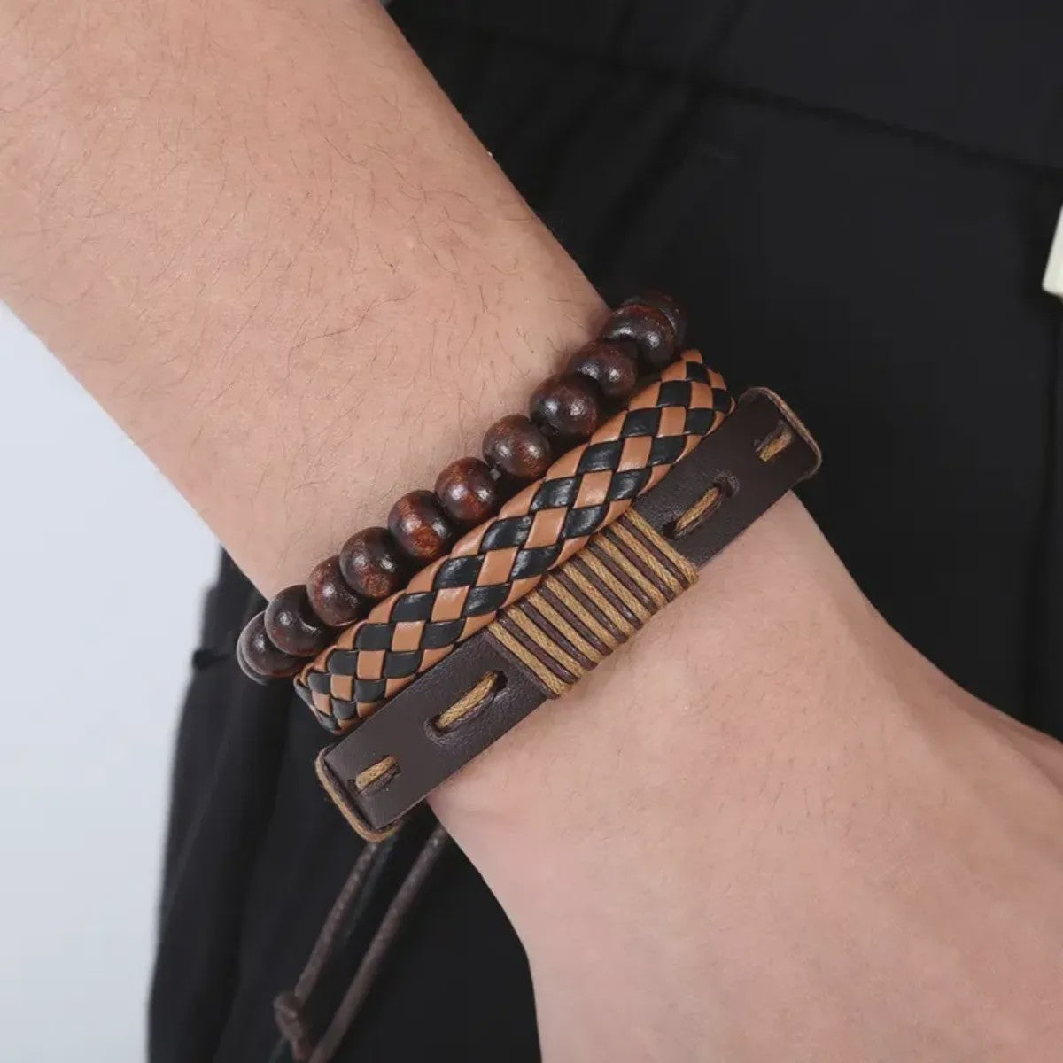 Set van 12 Vintage Armbanden: Gevlochten Kunstleer met Tijgeroog & Maansteen Kralen