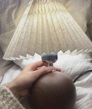 Nordic Plissé Tafellamp met USB & Sfeerverlichting - Sfeervol Decoratief Nachtlampje