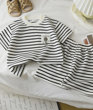 Zomer Set Kinderkleding: Gestreept T-shirt met Korte Mouwen en Short