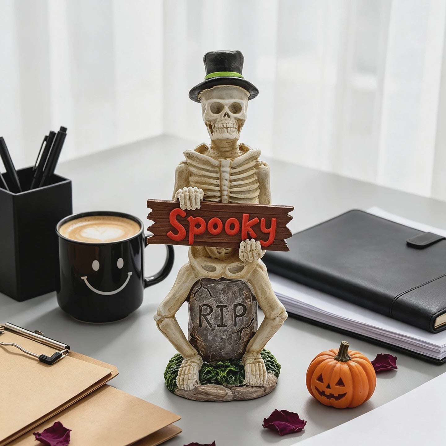Halloween Skelet Figuur met 'Spooky' Bord - Spookachtige Decoratie voor Huis & Feest