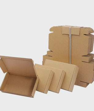 Set van 10/30 Luxe Kartonnen Cadeauboxen - Wit & Bruin, Diverse Maten