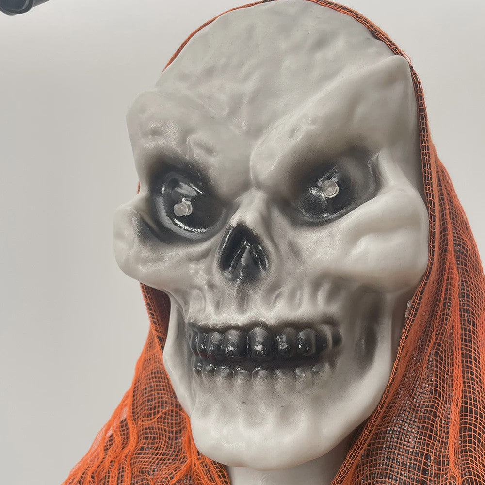 Set van 2 Angstaanjagende Halloween Hangende Schedels met LED Ogen