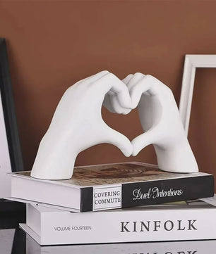 Moderne Hart Hand Gebaar Sculptuur - Abstracte Decoratie voor Bureau & Huis