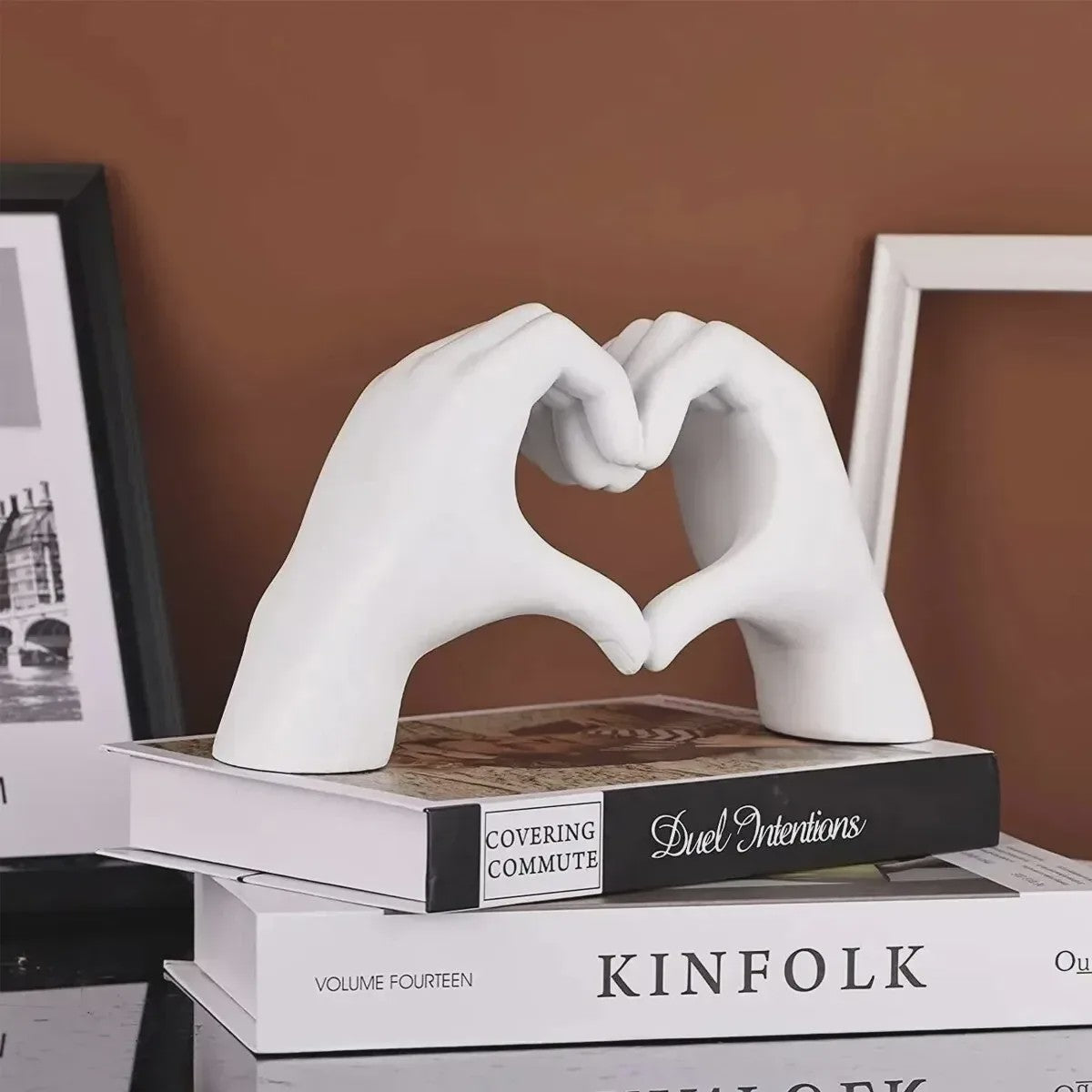 Moderne Hart Hand Gebaar Sculptuur - Abstracte Decoratie voor Bureau & Huis