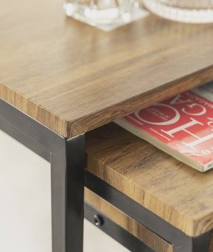 Set van 3 Nesting bijzettafels met Houten Blad en Zwart Metaal Frame