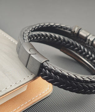 Luxe Heren Armband van Gevlochten Leer met Magnetische Sluiting en RVS Details