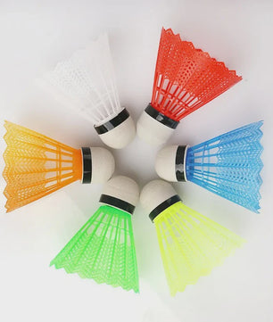 Set van 12 Kleurrijke Badminton Shuttles - Duurzaam en Stabiel voor Plezier