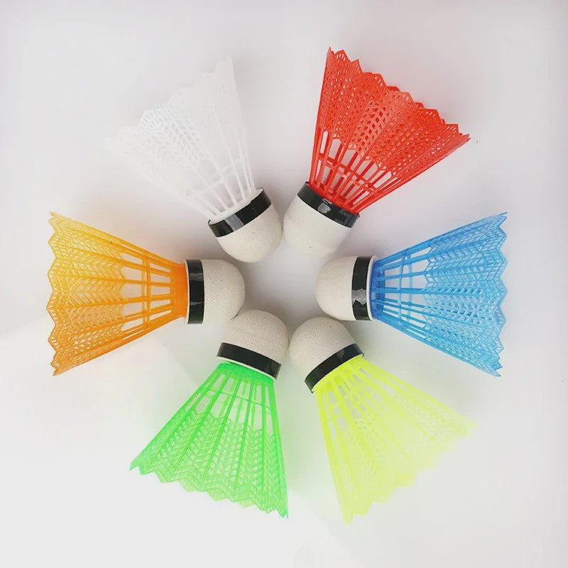 Set van 12 Kleurrijke Badminton Shuttles - Duurzaam en Stabiel voor Plezier