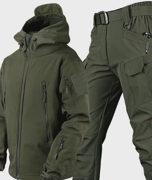 Waterdichte Heren Tactical Set: Softshell Jas & Fleece Cargo Broek voor Outdoor Avonturen