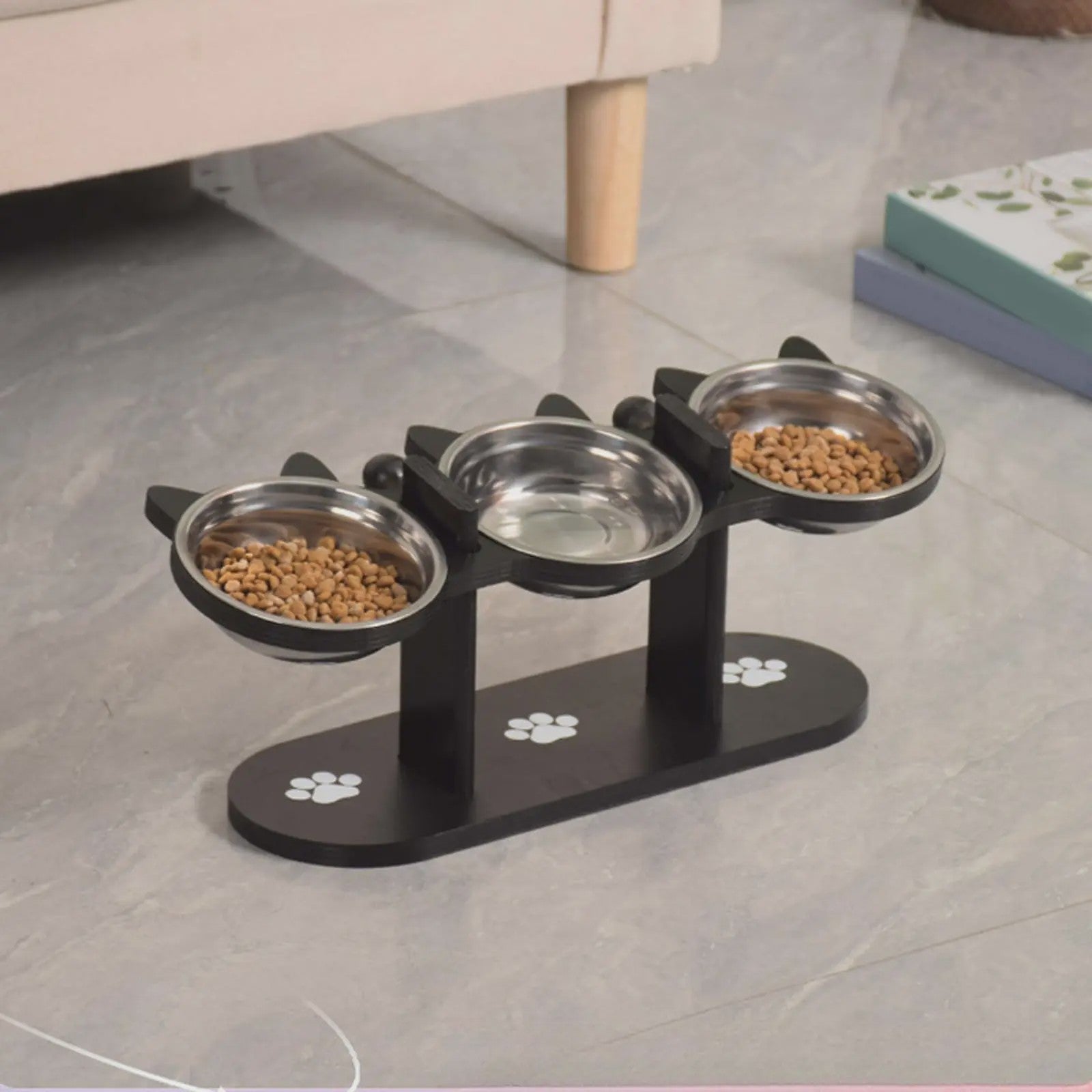 Verhoogde Kattenvoerbak met Houten Standaard & 3 RVS Bakjes - 15° Schuin