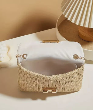 Stijlvolle Strooien Crossbody Tas met Gouden Kettingband - Perfect voor Dag en Avond