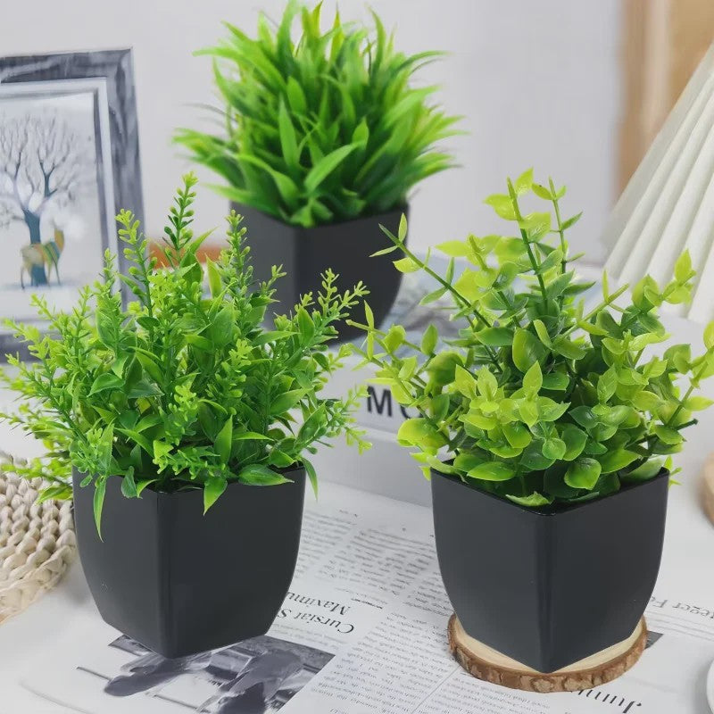 Kunstplant in Zwarte Pot - Decoratieve Groene Plant voor Huis, Kantoor & Feest