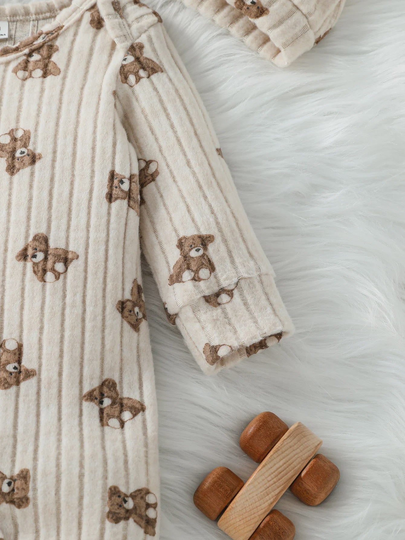 Unisex Baby Romper met Muts - Beige Beerprint - Lange Mouwen - 1-24 Maanden