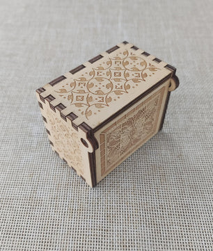Houten Muziekdoos met Antiek Carved Design - Hand Cranked Melodie voor Cadeau & Decoratie