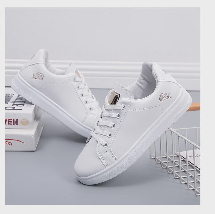 Dames Witte Sneakers met Geborduurde Bloem - Casual Leren Veterschoenen