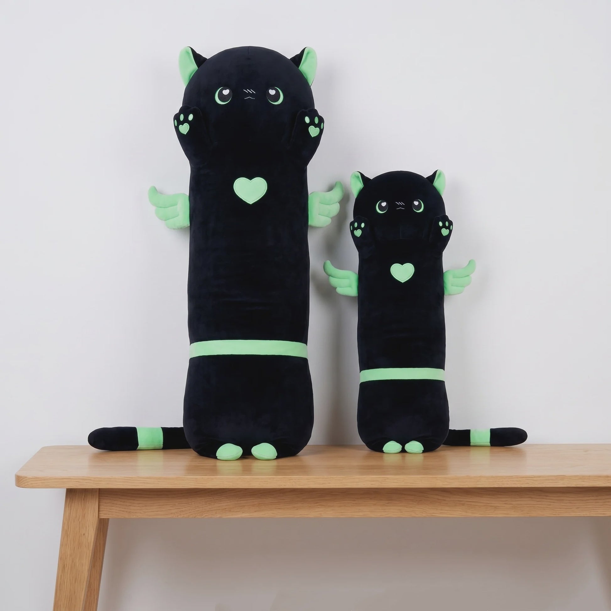 Kawaii Zwarte Kat Pluche Knuffelkussen met Vleugels - Extra Lang Slaapkussen voor Bank of Bed