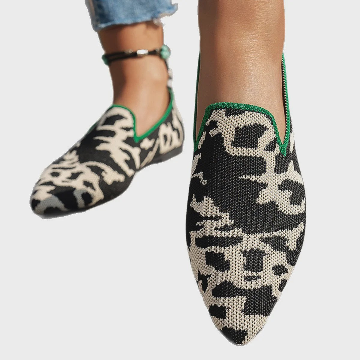 Dames Loafers met Puntige Neus - Luipaardprint & Gemengde Kleuren - Comfortabele Platte Schoenen