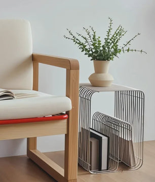 Scandinavische Metalen Bijzettafel - Minimalistisch Design met Boek- en Tijdschriftenopslag