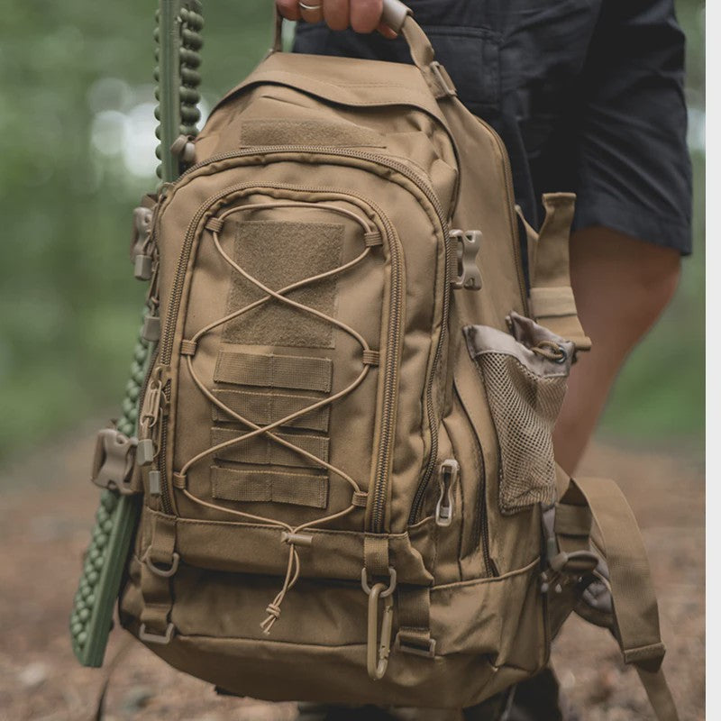 Robuuste Tactische Rugzak 65L - Outdoor, Hiking & Camping - Militaire Stijl