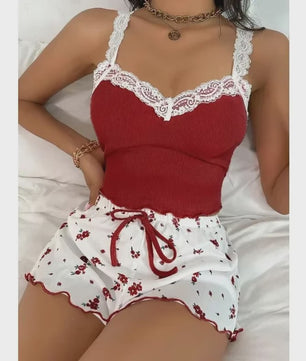Dames Pyjamaset: Zacht Cami Top met Kant & Bloemenprint Shorts