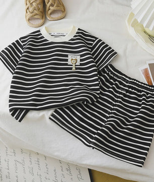 Zomerse Kinderkleding Set: Gestreept T-shirt met Korte Mouw en Short