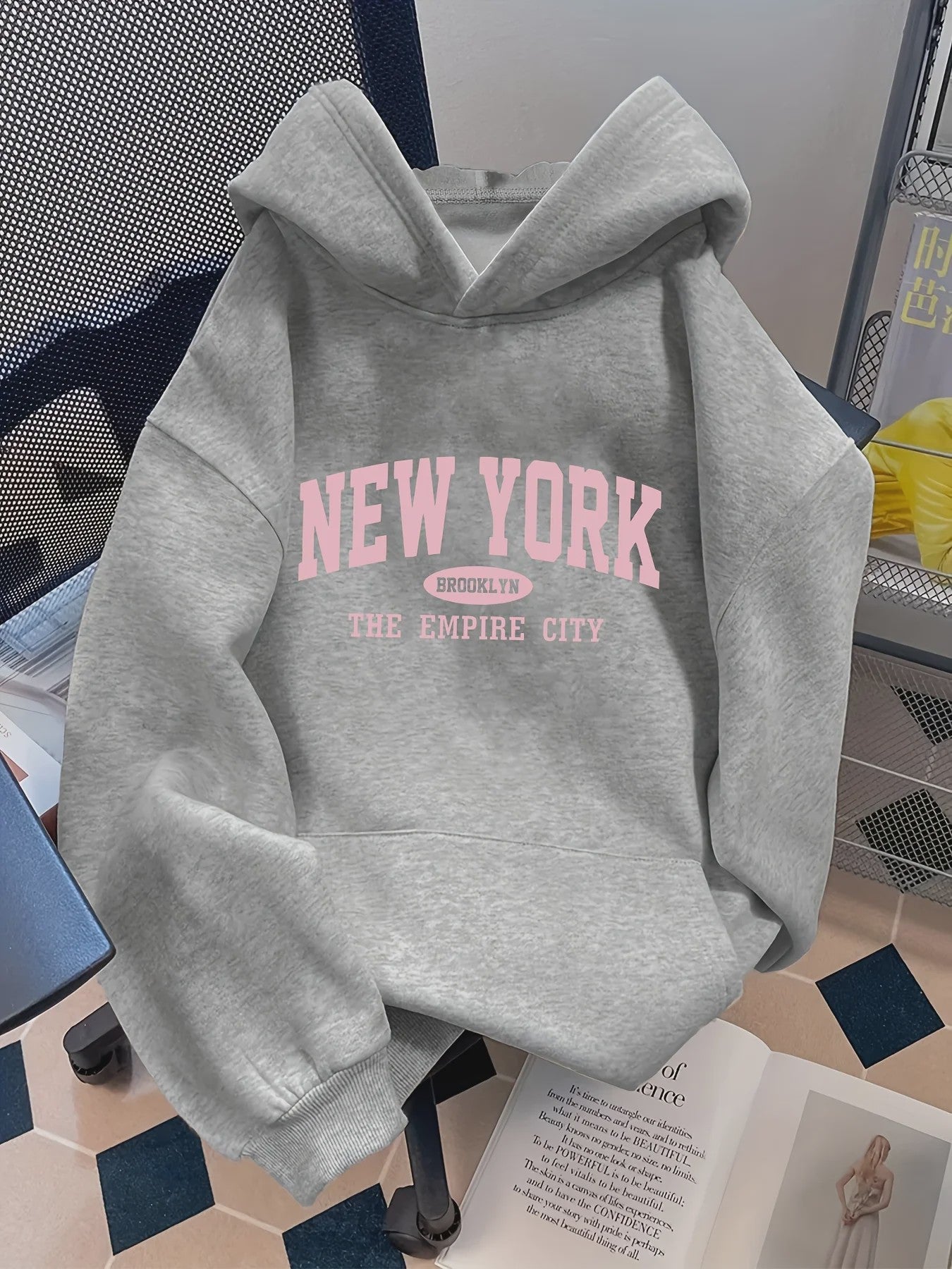 Dames Casual Hoodie met Letterprint - Comfortabele Pullover met Kangoeroezakken