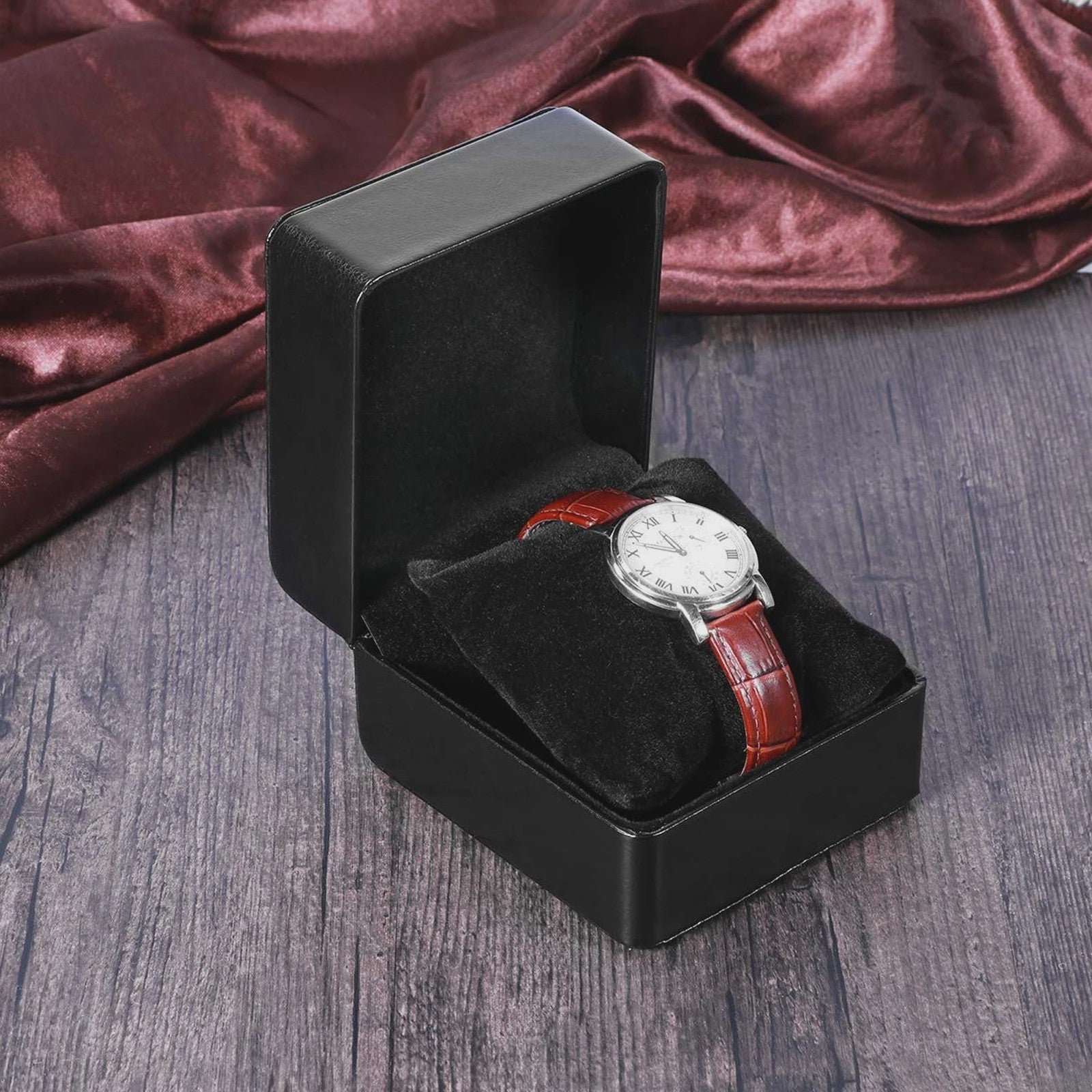 Stijlvolle Zwarte Horloge Cadeaubox - PU Leer, Inclusief Kussen - Perfect voor Mannen