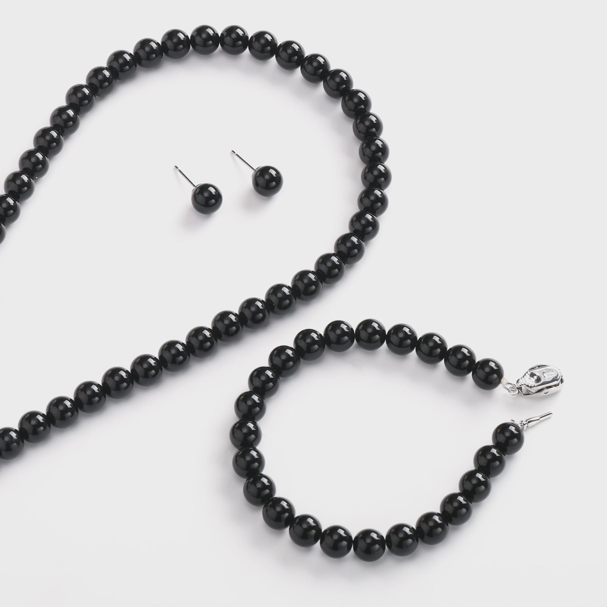 Elegante Zwarte Parel Sieradenset: Ketting, Armband & Oorbellen in Cadeaubox