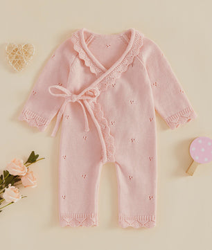 Gebreide Baby Romper met Kanten Rand en V-hals - Jumpsuit voor Jongens & Meisjes