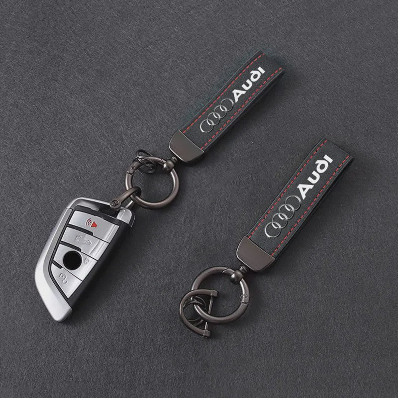Luxe Audi Suede Sleutelhanger met Metalen Gesp - Stijlvolle Auto Accessoire
