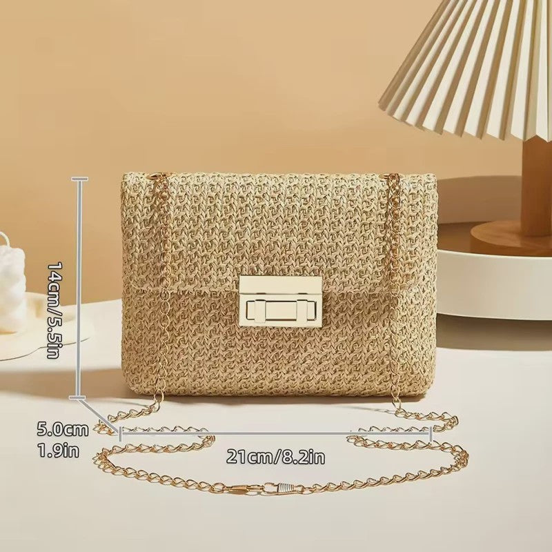 Stijlvolle Strooien Crossbody Tas met Gouden Kettingband - Perfect voor Dag en Avond