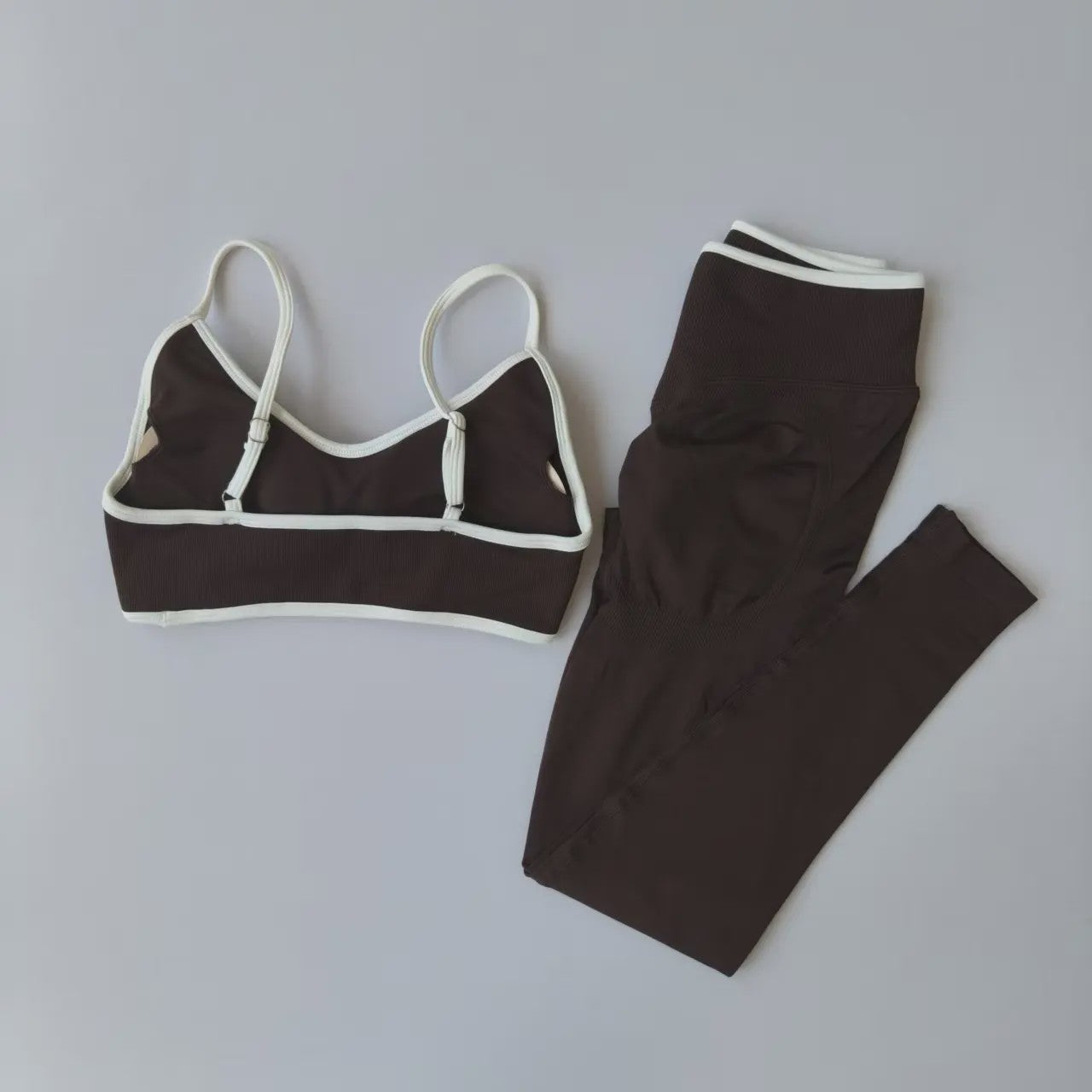 Naadloze 2-delige Sport Set: Leggings met Hoge Taille & Strappy Sport BH voor Fitness en Gym