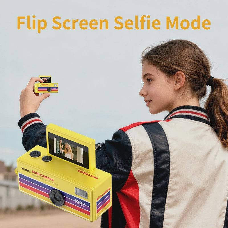 Retro Mini Digitale Camera met Sleutelhanger & Flip Screen - 720P Video Recorder
