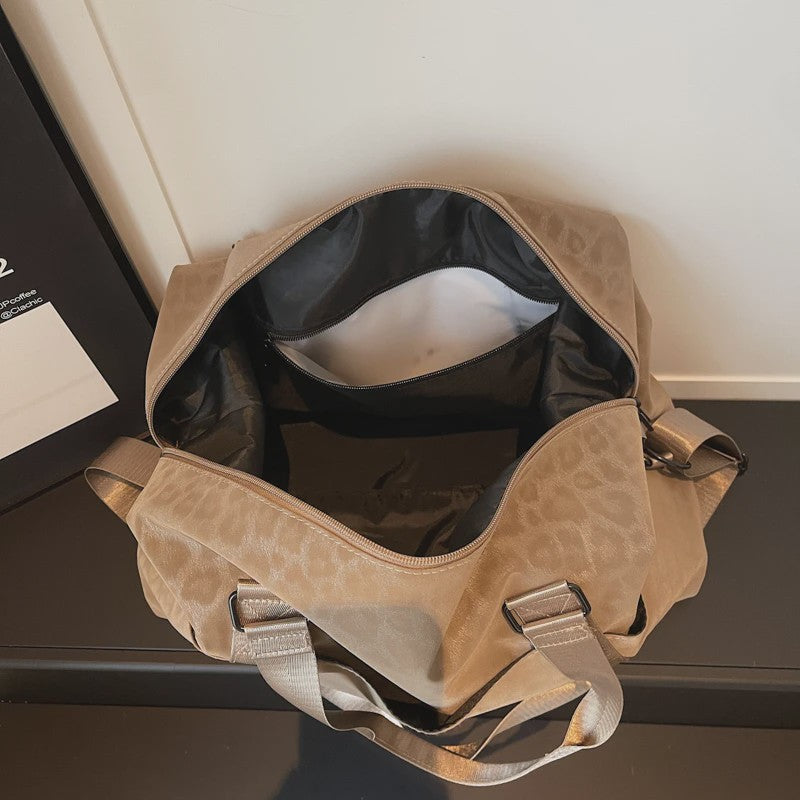 Stijlvolle Leopard Print Duffle Bag: Grote Reistas met Verstelbare Band voor Dames