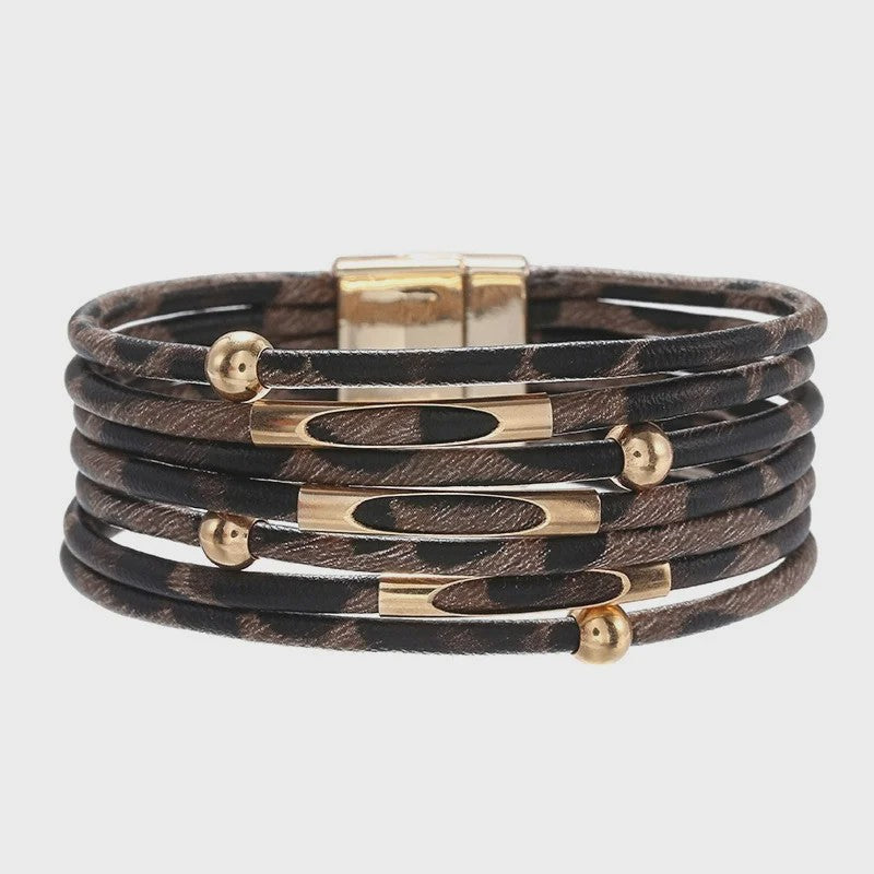Luxe Leren Armband met Luipaardprint en Goudkleurige Accenten - Multi-Layer