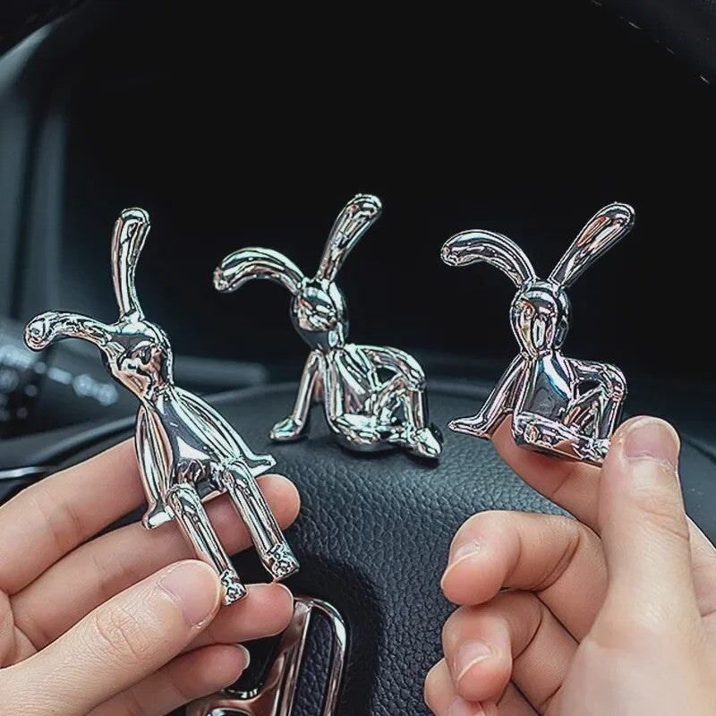 Set van 2 Zilverkleurige Konijnenbeeldjes - Decoratie voor Woonkamer, Slaapkamer, Auto & Bureau