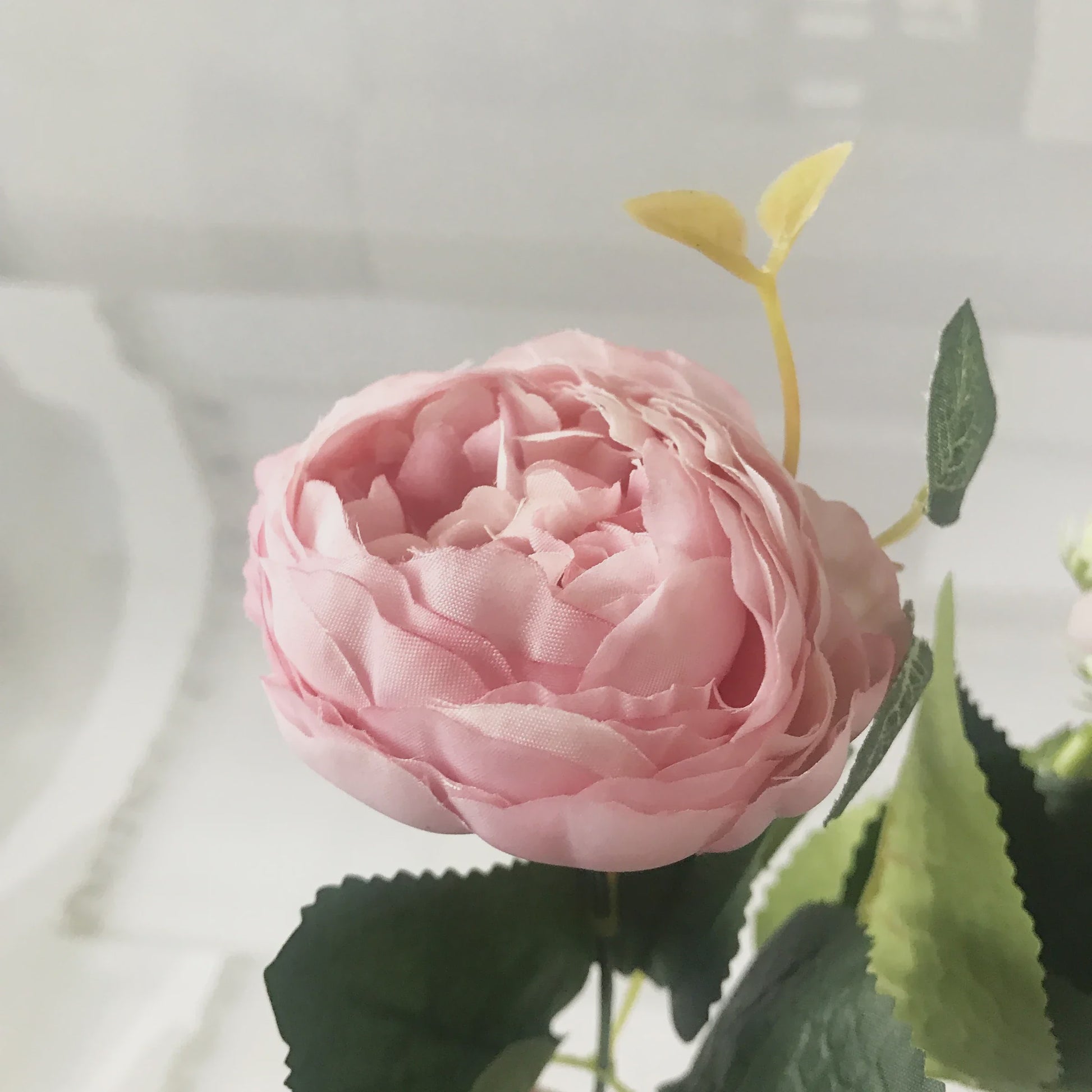Roze Zijden Pioen Kunstboeket 30cm - 5 Grote Bloemen & 4 Knopen voor Decoratie