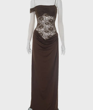 Chique Bruine Maxi Jurk met Kant en Off-Shoulder Design - Sexy Avondjurk