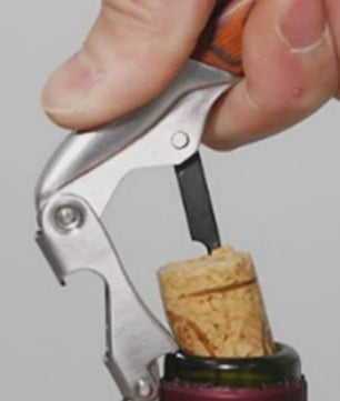 Multifunctionele Flesopener met Comfortabele Grip - Kurkentrekker & Kroonkurkopener