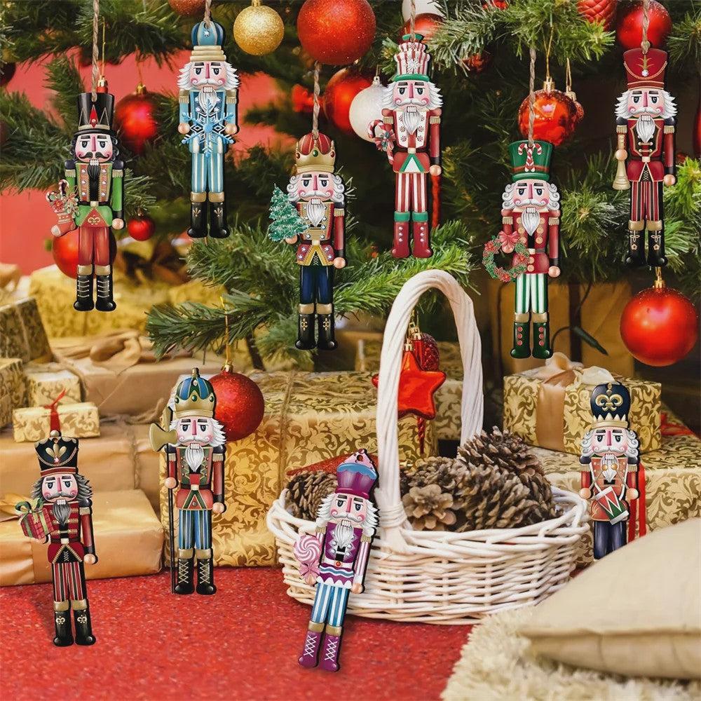 12x Houten Notenkraker Kersthanger - Decoratie voor Kerstboom & Nieuwjaar