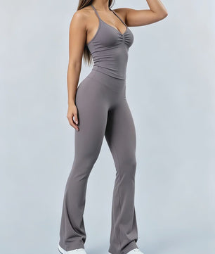 Dames Sportset: Seamless Strappy Top met Ruches & Butt Lifting Flare Leggings