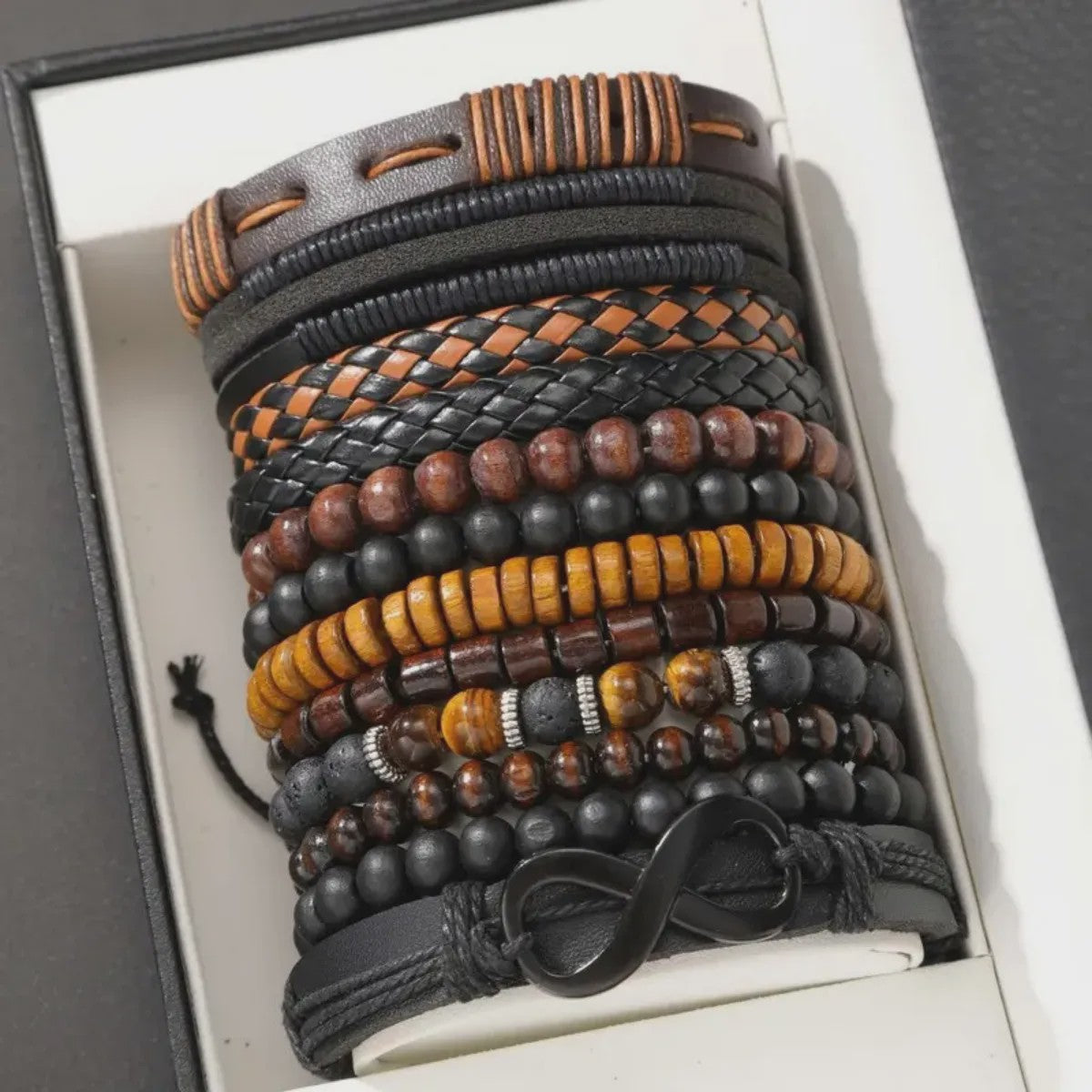 Set van 12 Vintage Armbanden: Gevlochten Kunstleer met Tijgeroog & Maansteen Kralen