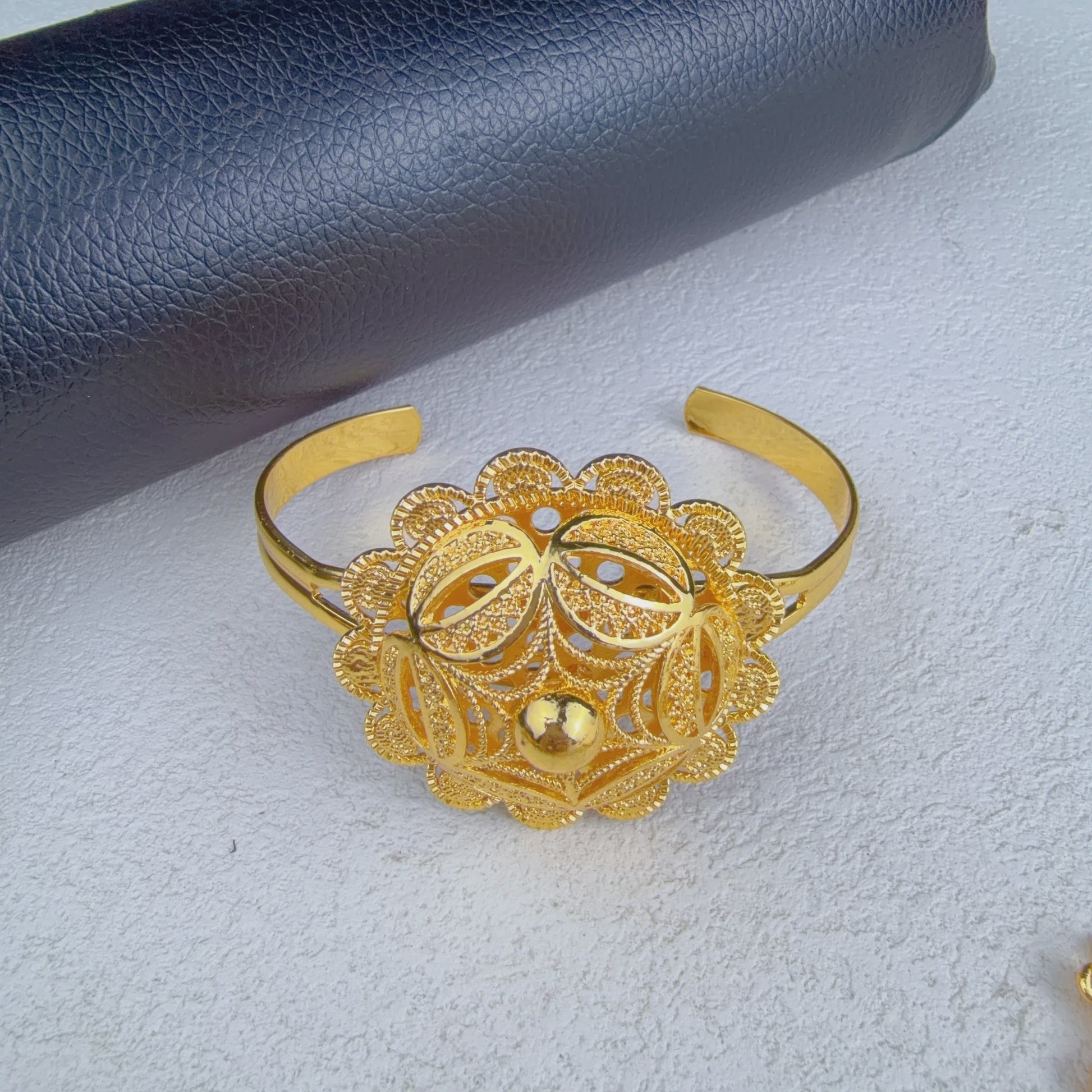 Gouden Sieraden Set Dames 24k Verguld - Afrikaans/Indisch Design met Grote Hanger - Bruiloft & Cadeau