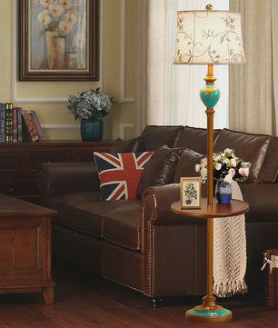 Luxe Retro Vloerlamp met Stoffen Kap en Handig Bijzettafeltje
