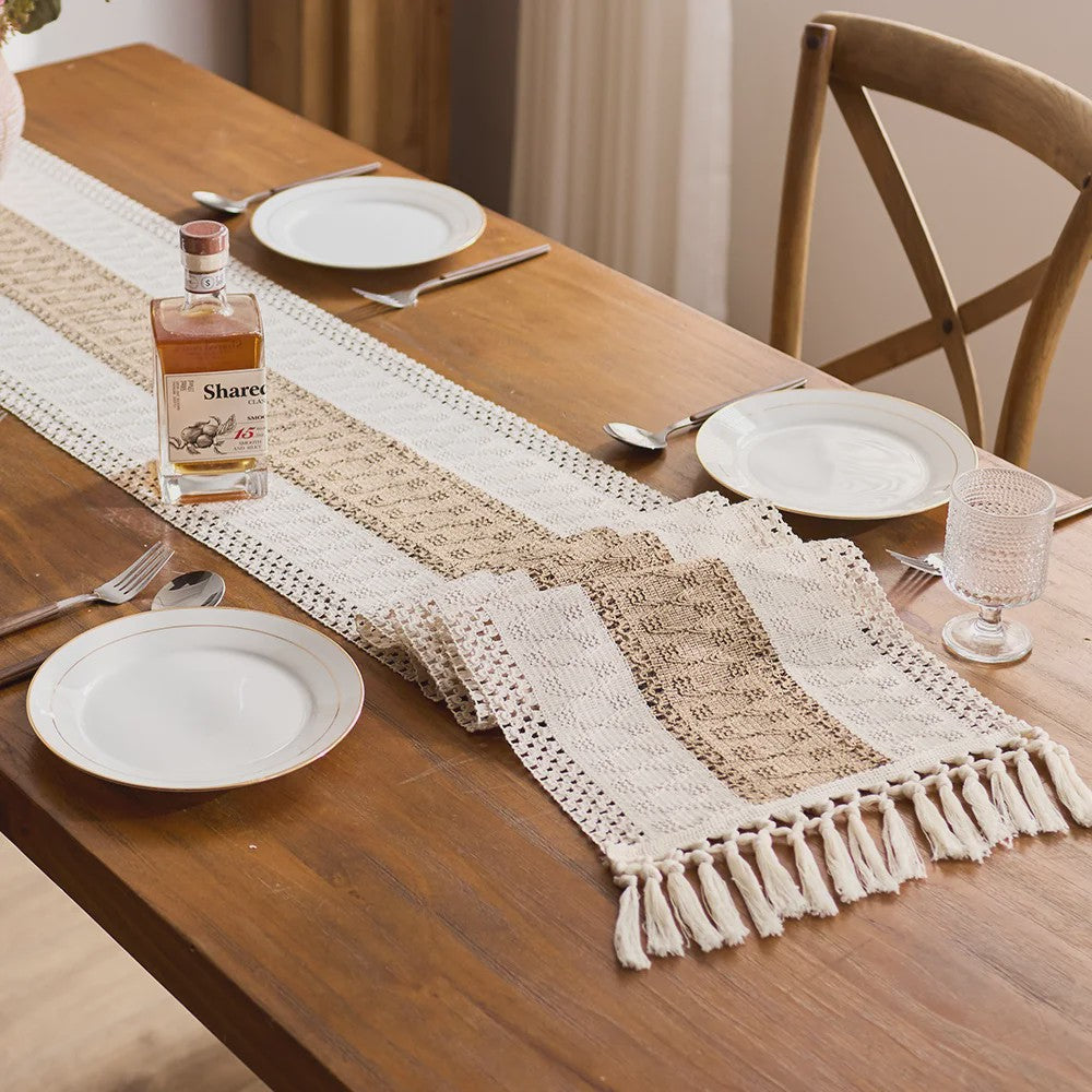 Bohemien Haakwerk Tafelrunner met Franje - Beige & Khaki - Sfeervolle Decoratie voor Binnen & Buiten