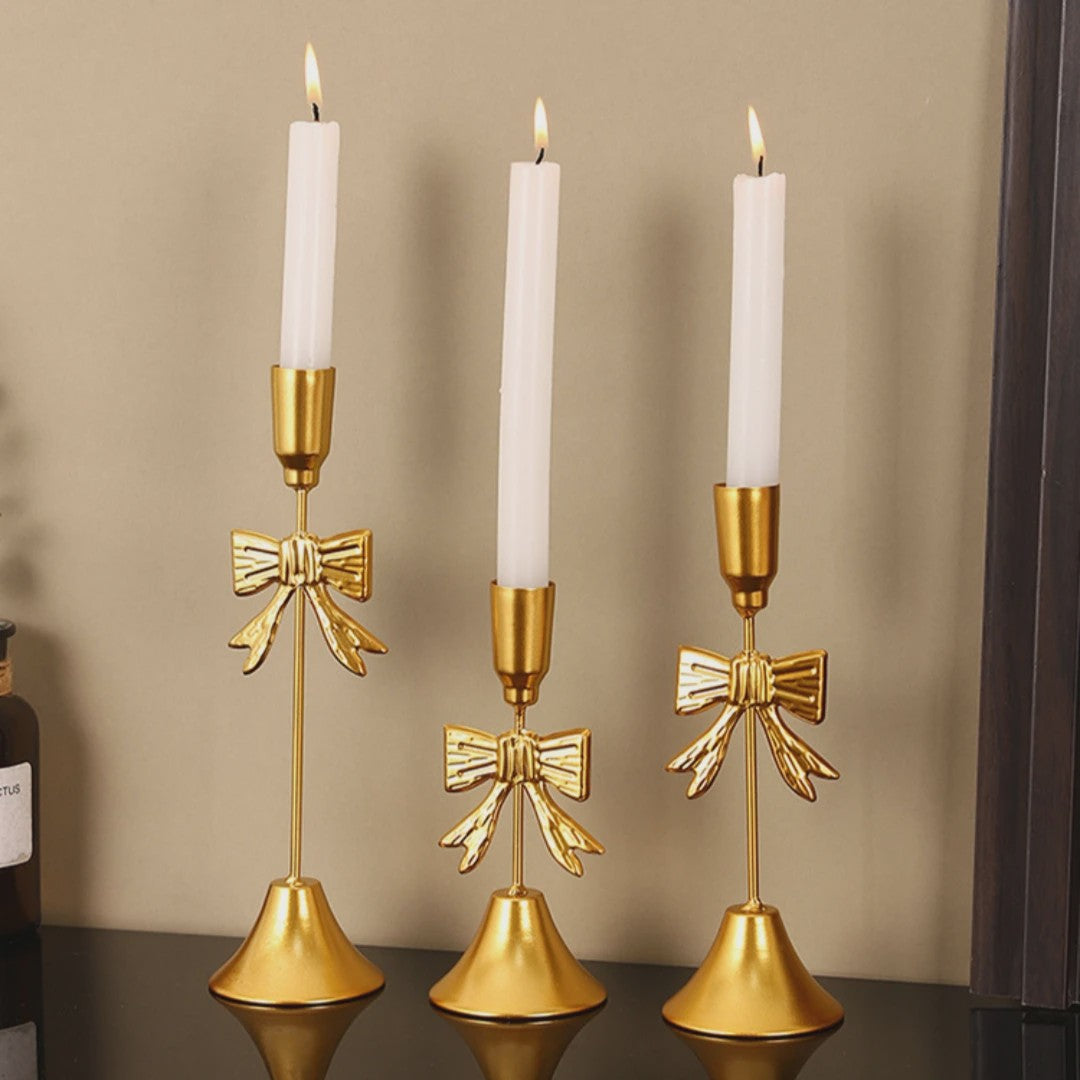 Luxe Gouden Kandelaar Set met Strik - Sfeervolle Decoratie