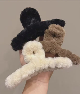 Set van 4 Elegante Pluche Haarclips met Faux Fur - Stijlvolle Haaraccessoires voor Dames & Meisjes