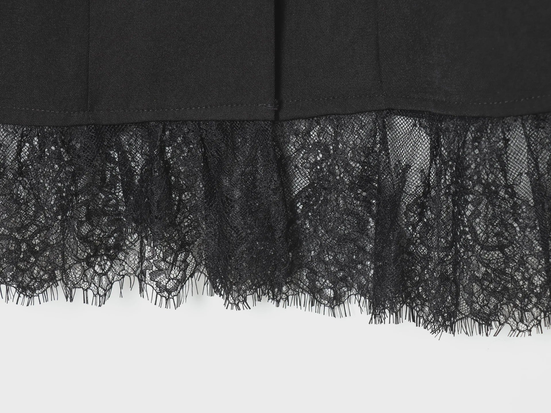 Elegante Zwarte Dames Blazer met Kantafwerking - Getailleerd V-hals Kantoorjasje