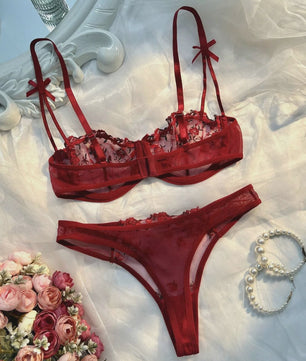 Luxe Lingerieset met Transparante Kant en Bloemenborduursel - Beha en Slip