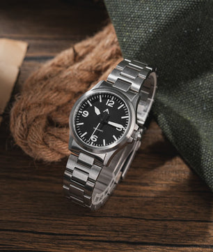 Militado ML18 Herenhorloge - 36mm, Sweep Second Quartz, Saffierglas, 100M Waterdicht